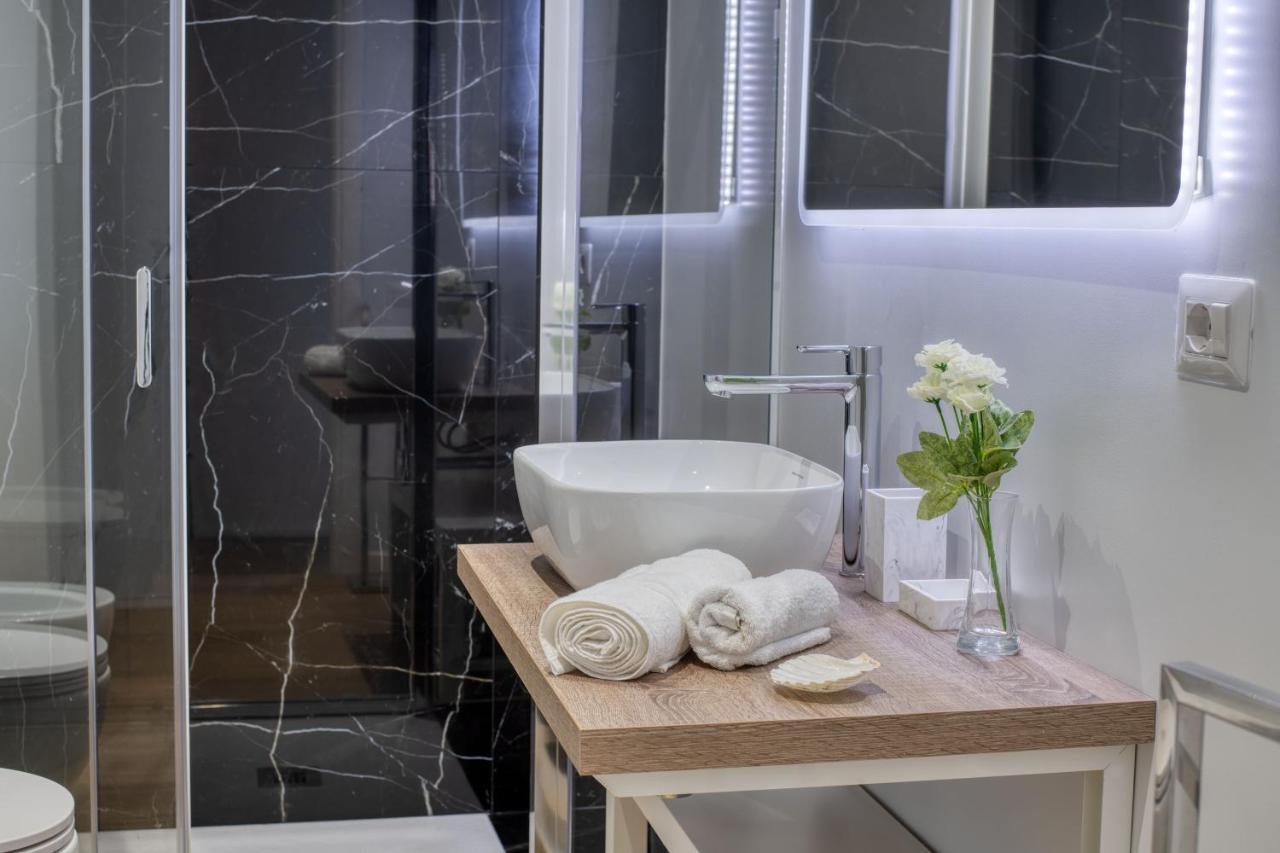 Izzhome Corso76 กาญารี ภายนอก รูปภาพ