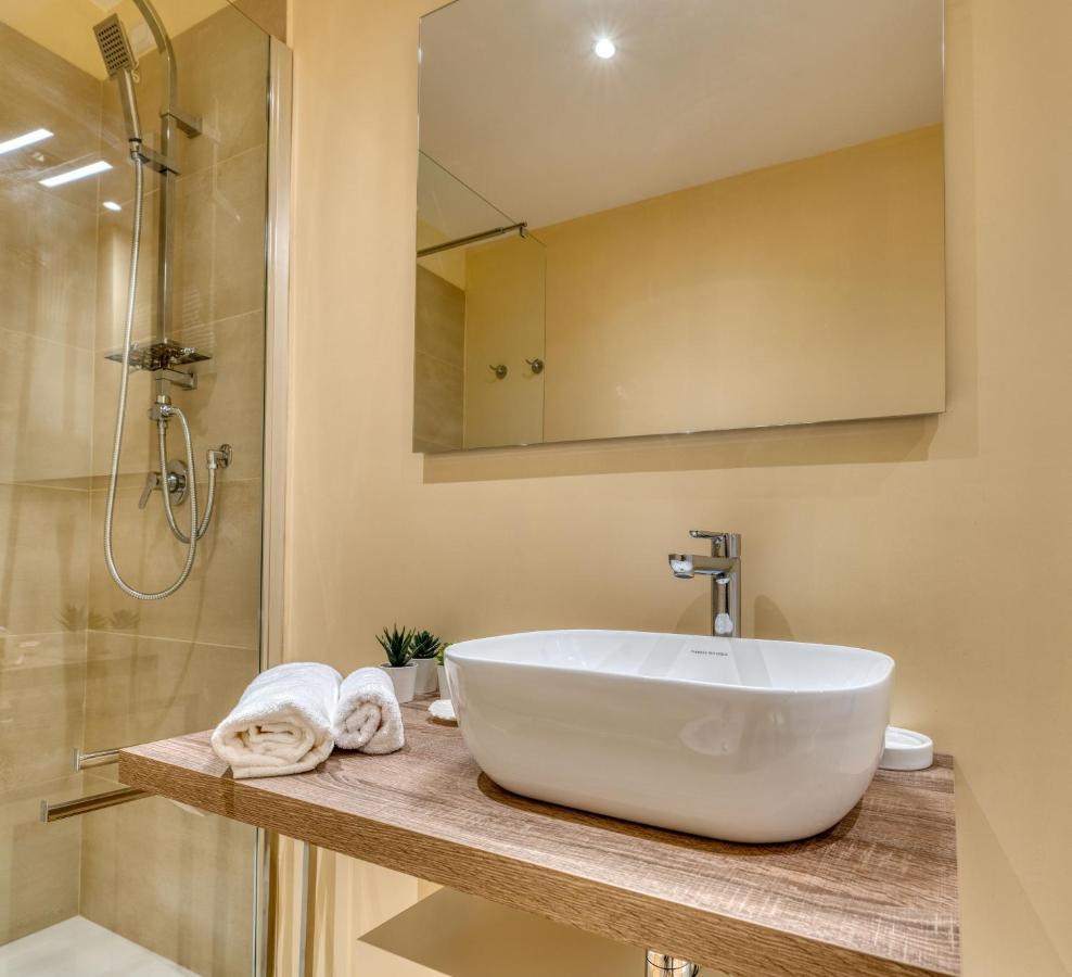 Izzhome Corso76 กาญารี ภายนอก รูปภาพ