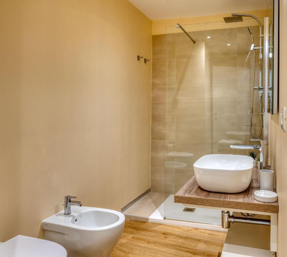 Izzhome Corso76 กาญารี ภายนอก รูปภาพ